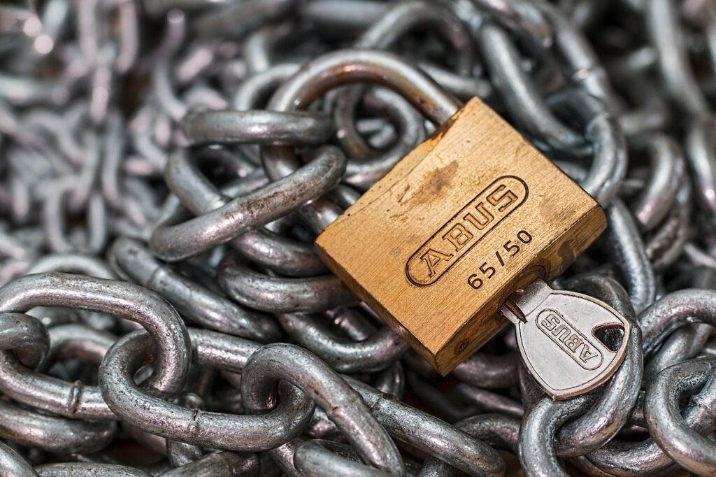 padlock, lock, chain-597495.jpg